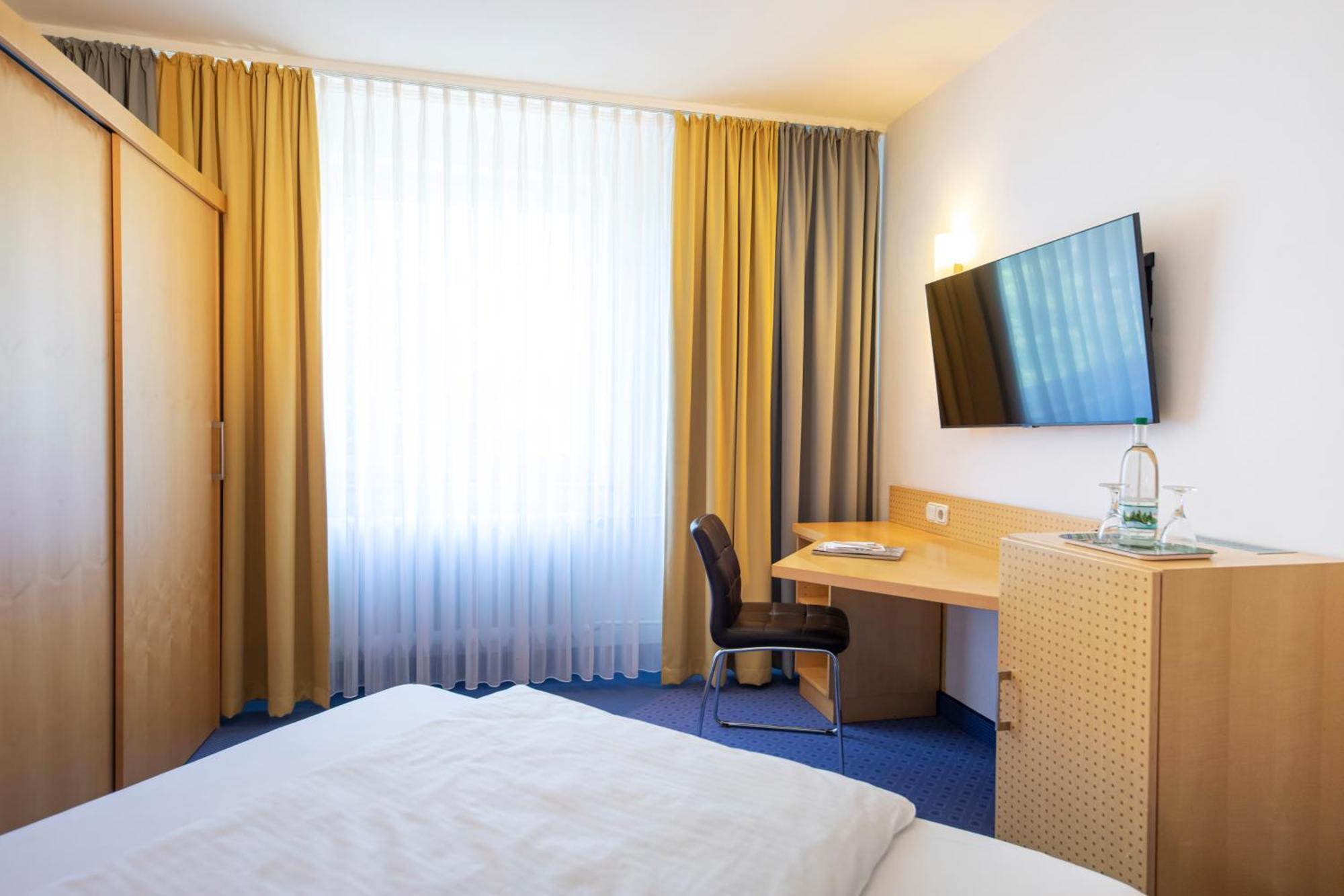 Achat Hotel Suhl Kültér fotó